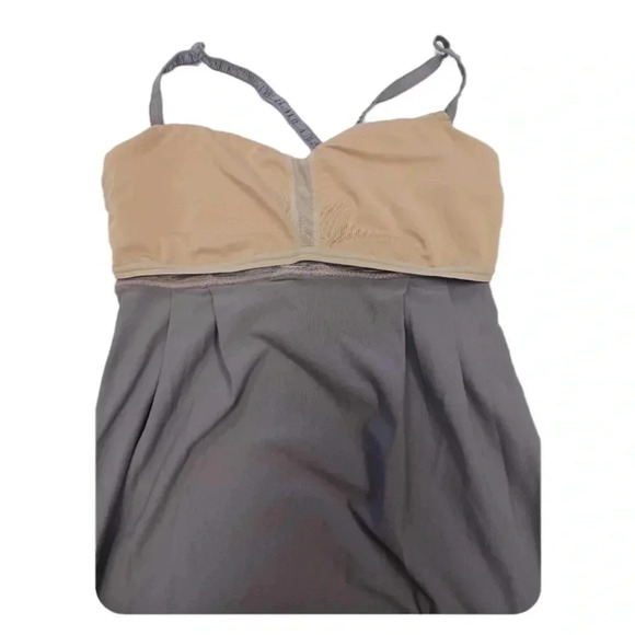 Lululemon BLUEARIS MAGNUM SPACE GRAY  TANK
TOP SIZE 4 - Picture 8 of 9
